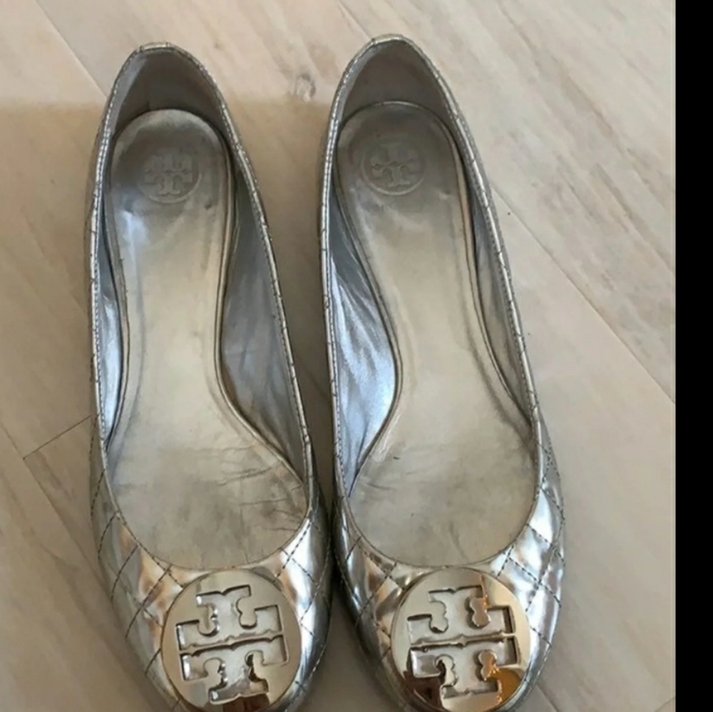 Tory Burch Silver flats size 11